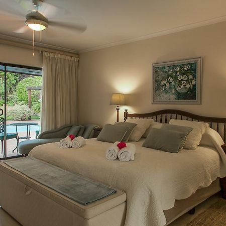 Bed and Breakfast Majorca House Сомерсет-Уэст Номер фото