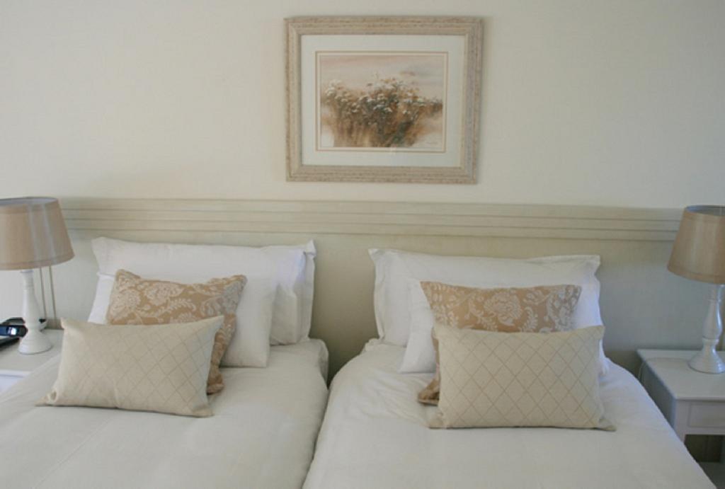 Bed and Breakfast Majorca House Сомерсет-Уэст Номер фото
